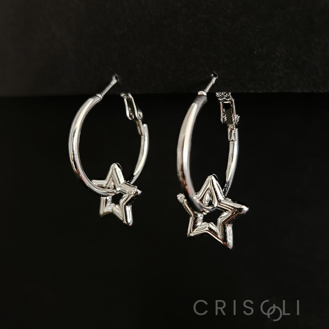 Aro de estrella de acero dorado